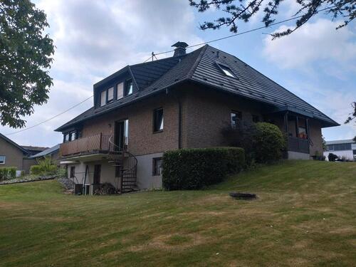 Foto - Schönes Haus mit Einliegerwohnung, Traumgrundstück