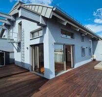 FOR THE DISTINGUISHED! Two-story penthouse with kitchen, AC, and parking space *18 minutes to Clay* - Mainz Gonsenheim