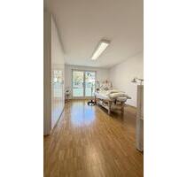 Praxis-Untermiete anzubieten 2 Zi à 20 qm mit Balkonen, Küche, WC - Düsseldorf Stadtbezirk 5