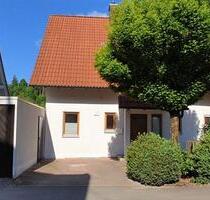 Albstadt; Großzügige Doppelhaushälfte mit Garten, Garage zw. Stadtmitte & Gymnasium