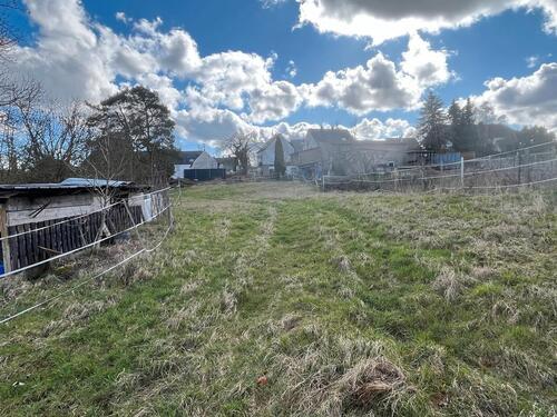 Foto - Grundstück zu verpachten - 200,00&nbsp;EUR Kaltmiete, ca.&nbsp; 0,00&nbsp;m&sup2;