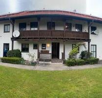 Obergeschoss-Appartement mit Balkon und Garagenstellplatz - Eiselfing