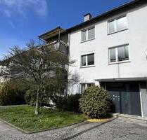 Zentral gelegene 3 Zimmer Wohnung mit Balkon wartet auf SIE !:-) - Solingen Mitte