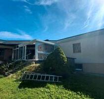 Einfamilienhaus mit Garten und Garage zu verkaufen - Vilsbiburg