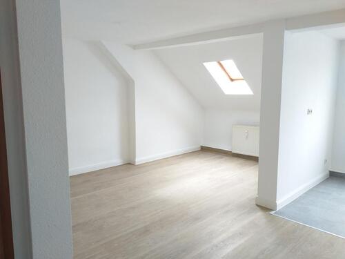 Foto - Dachgeschosswohnung in Glauchau, Erstbezug nach Renovierung nahe Lidl ab 01.11.2025