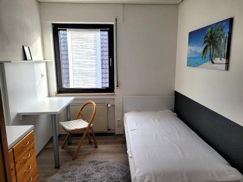 Foto - Neu renoviertes möbliertes Zimmer in 2er WG (männlich)