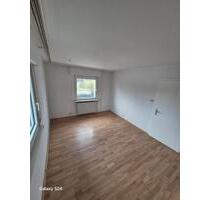 Attraktive 5-Zimmer-Wohnung mit Dachboden - Groß-Gerau