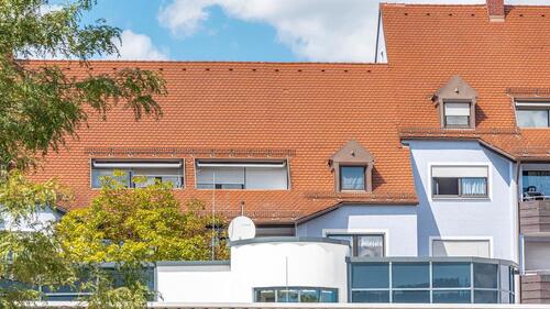 Foto - Ganz oben - 3-Zimmer-Wohnung mit Einbauküche, Loggia und TG-Stellplatz, Landshut-Konradviertel