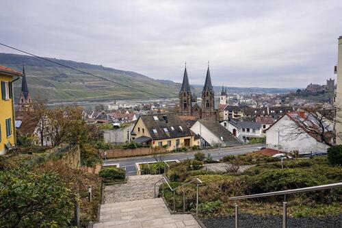 Foto - 4 Zimmerwohnung mit Rheinblick + 4 Balkone + Einzelgarage
