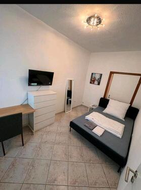 Foto - in Mönchengladbach: Schöne voll möblierte WG 350 Euro