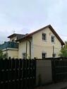 Foto - Haus mit Pferdestall und Koppeln