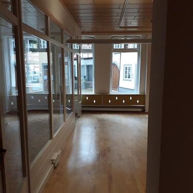 Foto - Größe Gewerbefläche mitten im Zentrum