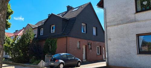 Foto - Haus mit Anliegerwohnung, Oer-Erkenschwick - 651 m² Grundstück