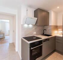 Helles Zimmer in 3er Frauen-WG !! Mindestmietvertrag für 1 Jahr - München Am Hart