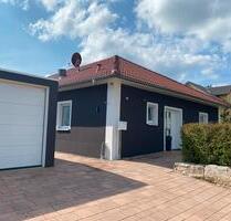 Moderner Bungalow mit Whirlpool, Garten und neuer Wärmepumpe - Steinheim am Albuch