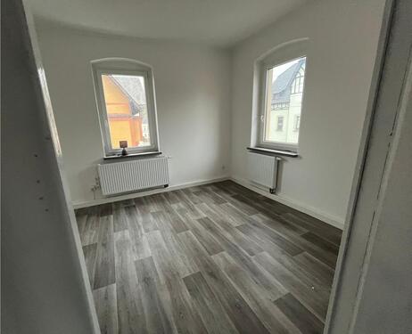 Foto - 2-Raum-Wohnung in Gersdorf - 450,00&nbsp;EUR Kaltmiete, ca.&nbsp; 65,00&nbsp;m&sup2;