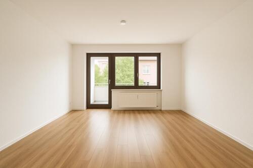 Foto - Wohnung 2ZKBB TG, LU, Maxstr. 65 - komplett renoviert