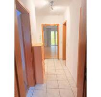 Schöne 2-Zimmer-Wohnung mit Terrasse und Stellplatz - Heidenheim an der Brenz