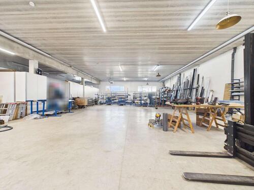 Foto - Warmhalle mit Büro & Smart-Home-Technik - Hochwertige Gewerbefläche