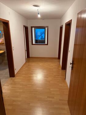 Foto - ZU VERMIETEN 2-Zimmer Dachgeschoss Wohnung 55qm 10km v Regensburg