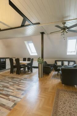 Foto - Oldenburg: Helle Obergeschosswohnung mit Balkon, Loggia, Kamin