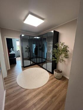 Foto - Moderne, Teilmöblierte,kernsanierte 2-Zimmer-Wohnung mit Balkon