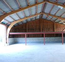 Lagerhalle 370 qm freitragend, verkehrsgünstig, mit Bühnen 520 qm - Salzhausen