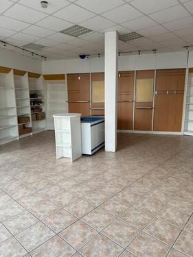 Foto - Ladenlokal in zentraler Lage zu vermieten