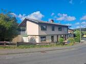 Foto - Einfamilienhaus mit Einliegerwohnung, Wohnhaus mit 2 Wohnungen