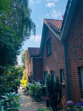 Foto - Zentrales Reihenhaus zur Miete - 1.100,00&nbsp;EUR Kaltmiete, ca.&nbsp; 105,00&nbsp;m&sup2;