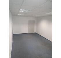 Büro zu vermieten. Parkplätze vorhanden. - Sulzbach (Taunus)