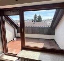 Charmante 2-Zimmer-Dachgeschosswohnung in Ebersbach Bünzwangen - Ebersbach an der Fils
