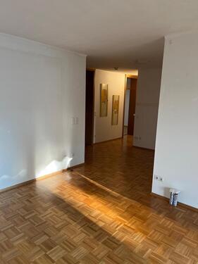 Foto - 3 Zimmerwohnung zur Vermietung - 1.200,00&nbsp;EUR Kaltmiete, ca.&nbsp; 90,00&nbsp;m&sup2;