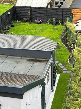 Foto - Haus in Haus mit eigenem Garten , Schuppen und Wintergarten