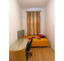 ONLY FOR GIRLS - 480,00 EUR Kaltmiete, in Berlin (PLZ: 10965) Friedrichshain-Kreuzberg
