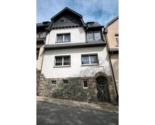 Haus in bester Lage mit Gas und Ofenheizung - Reichenbach im Vogtland