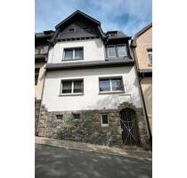 Reihenhaus in super Lage - 142.000,00&nbsp;EUR Kaufpreis, ca.&nbsp; 140,00&nbsp;m&sup2; in Reichenbach im Vogtland (PLZ: 08468)