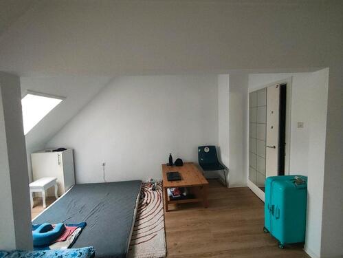Foto - geteiltes Zimmer - 350,00 EUR Kaltmiete,