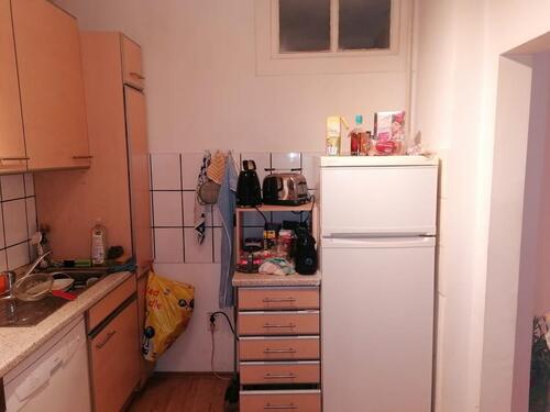 Foto - Wohnung zentral mit Balkon - 900,00&nbsp;EUR Kaltmiete, ca.&nbsp; 85,00&nbsp;m&sup2;