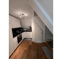 Helle 2-Zimmer Dachgeschosswohnung in Rosbach v.d.H. - Rosbach vor der Höhe