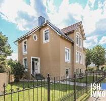 Stade-Innenstadtnähe: 3-Zimmer-Dachgeschosswohnung mit Altbaucharme