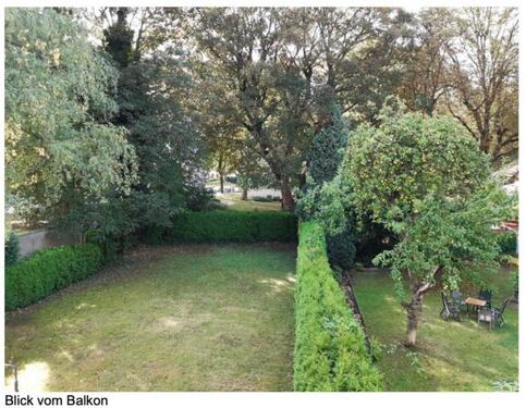 Foto - Teilmöblierte 2,5 Zimmer-Wohnung mit Balkon und Blick ins grüne