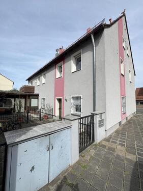 Foto - Schöne und sehr ruhige 2 Zimmer Dachgeschosswohnung in Nürnberg