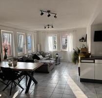 Ruhige ca. 75 m2 EG- Wohnung im Grünen- unmöbliert - Schrozberg