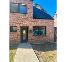 Neubau Doppelhaushälfte 130 m² 6 Zi mit eigenem Garten in Wittorf - Neumünster Brachenfeld/Ruthenberg