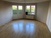 Foto - 2-Zimmer-Wohnung unrenoviert, mit Zugang zur Terrasse in einem schönen Wohnumfeld
