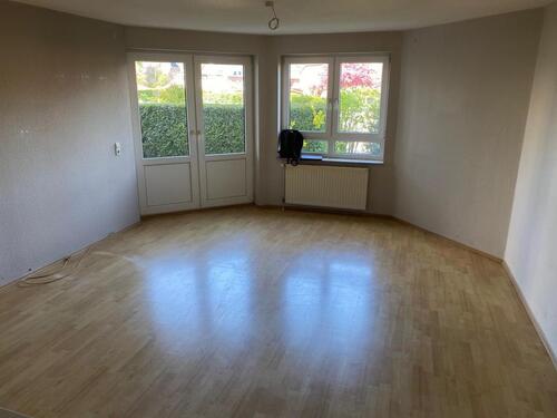 Foto - 2-Zimmer-Wohnung unrenoviert, mit Zugang zur Terrasse in einem schönen Wohnumfeld