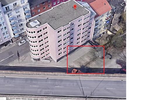 Foto - Außenstellplatz in der Wredestr. 73 in Ludwigshafen zu vermieten.
