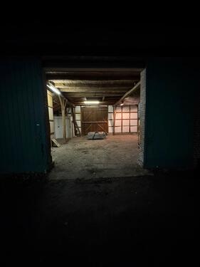 Foto - Halle Lagerraum Lagercontainer Seecontainer selfstorage Raum XXL Gar...