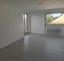 Ratingen Zentrum, schönes helles Apt mit Balkon, frisch renoviert